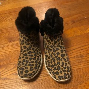 skechers animal print ankle boot